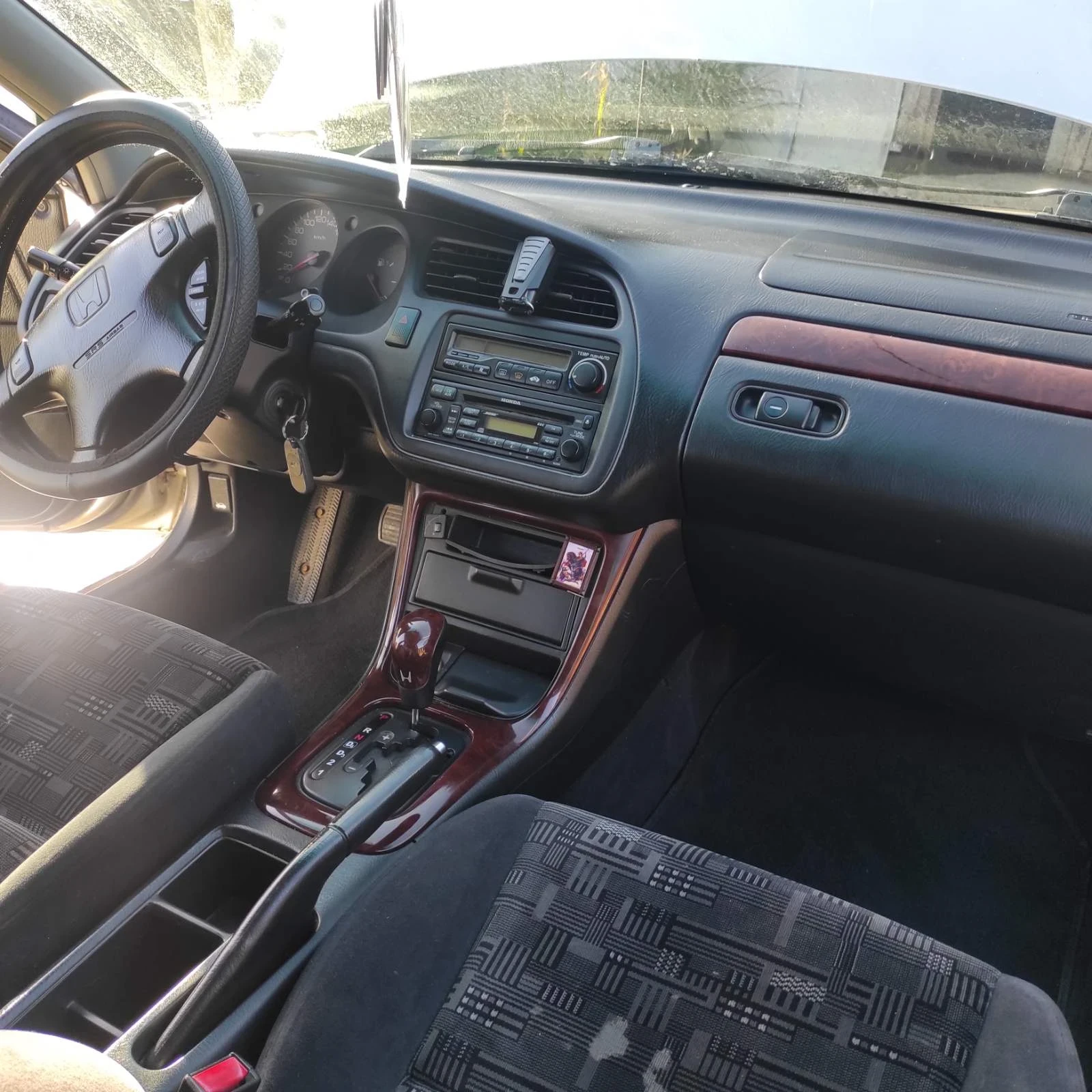 Honda Accord 2.0 i - изображение 6