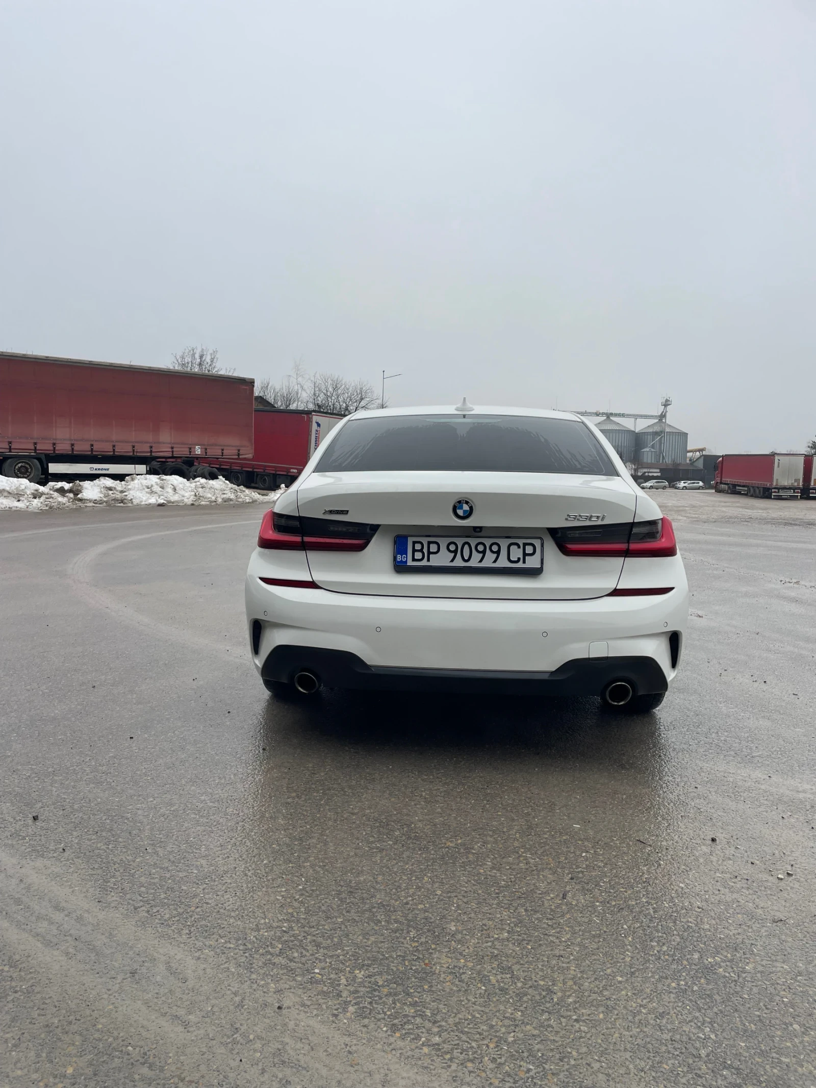 BMW 330 xDrive* M-Pack - изображение 7