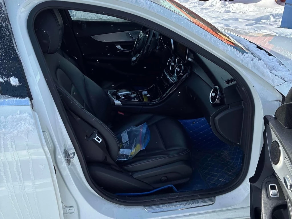 Mercedes-Benz C 300 * CARFAX * БЕЗ ПЪРВОНАЧАЛНА ВНОСКА - изображение 10