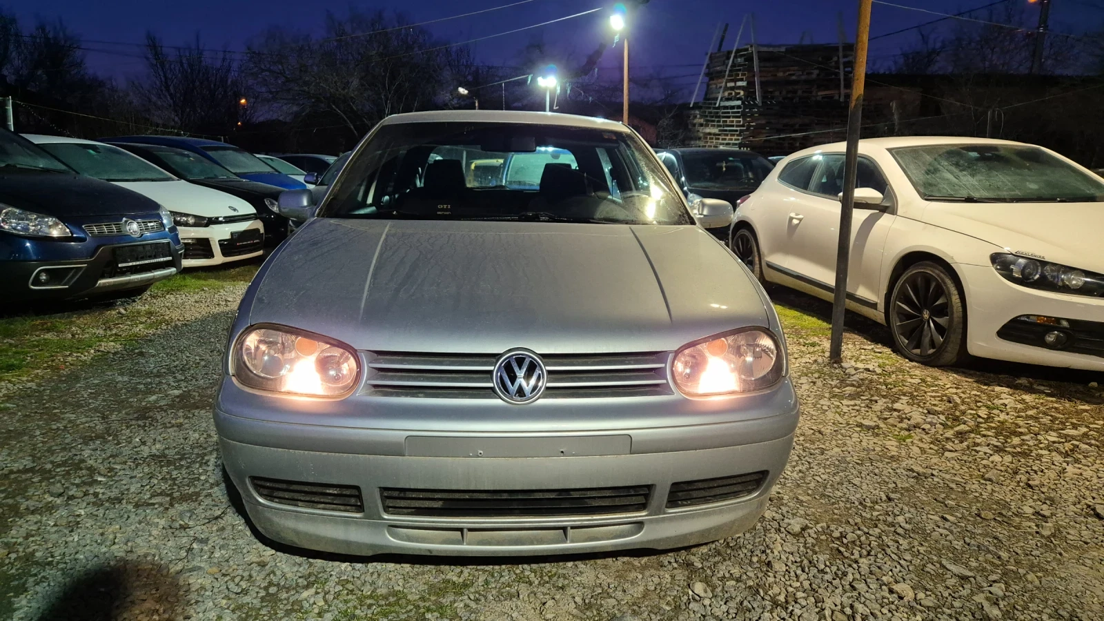 VW Golf Edition 25 GTi 3000 броя 1.8T 180ps 6 Speed Swiss - изображение 2