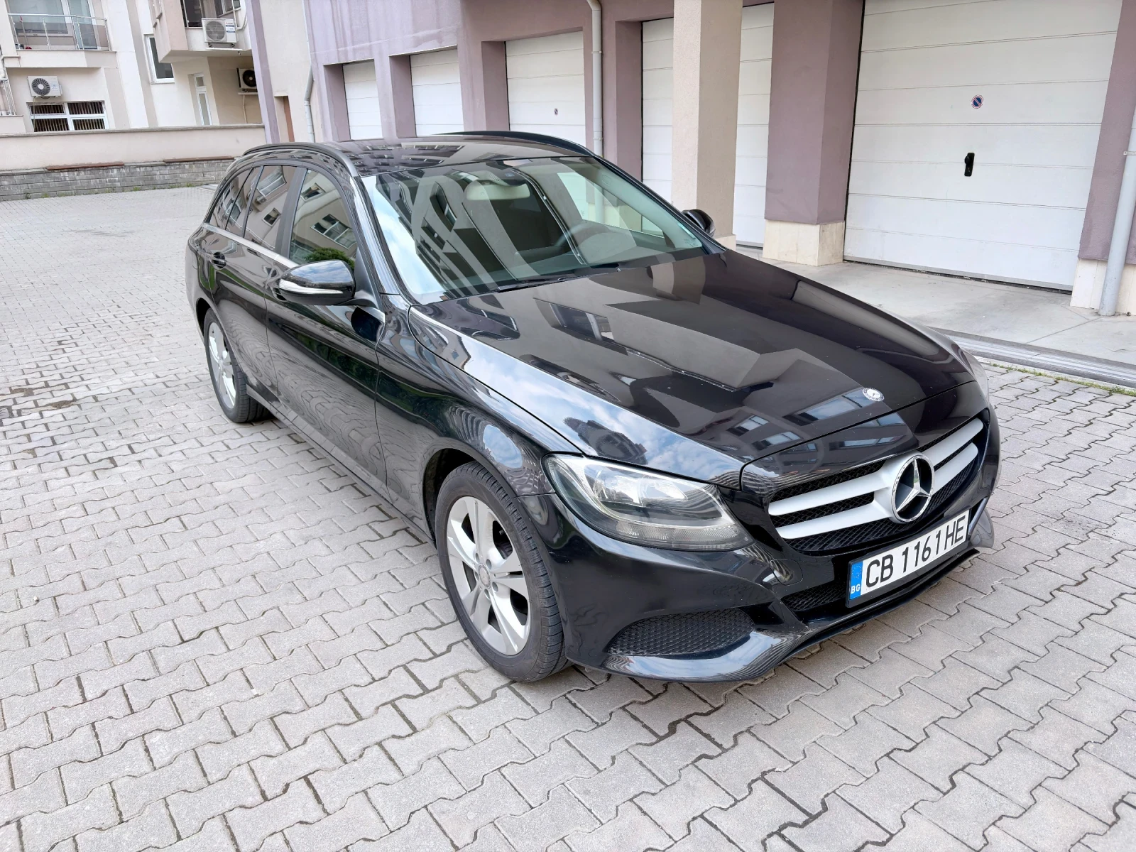 Mercedes-Benz C 180, снимка 2 - Автомобили и джипове - 54382743