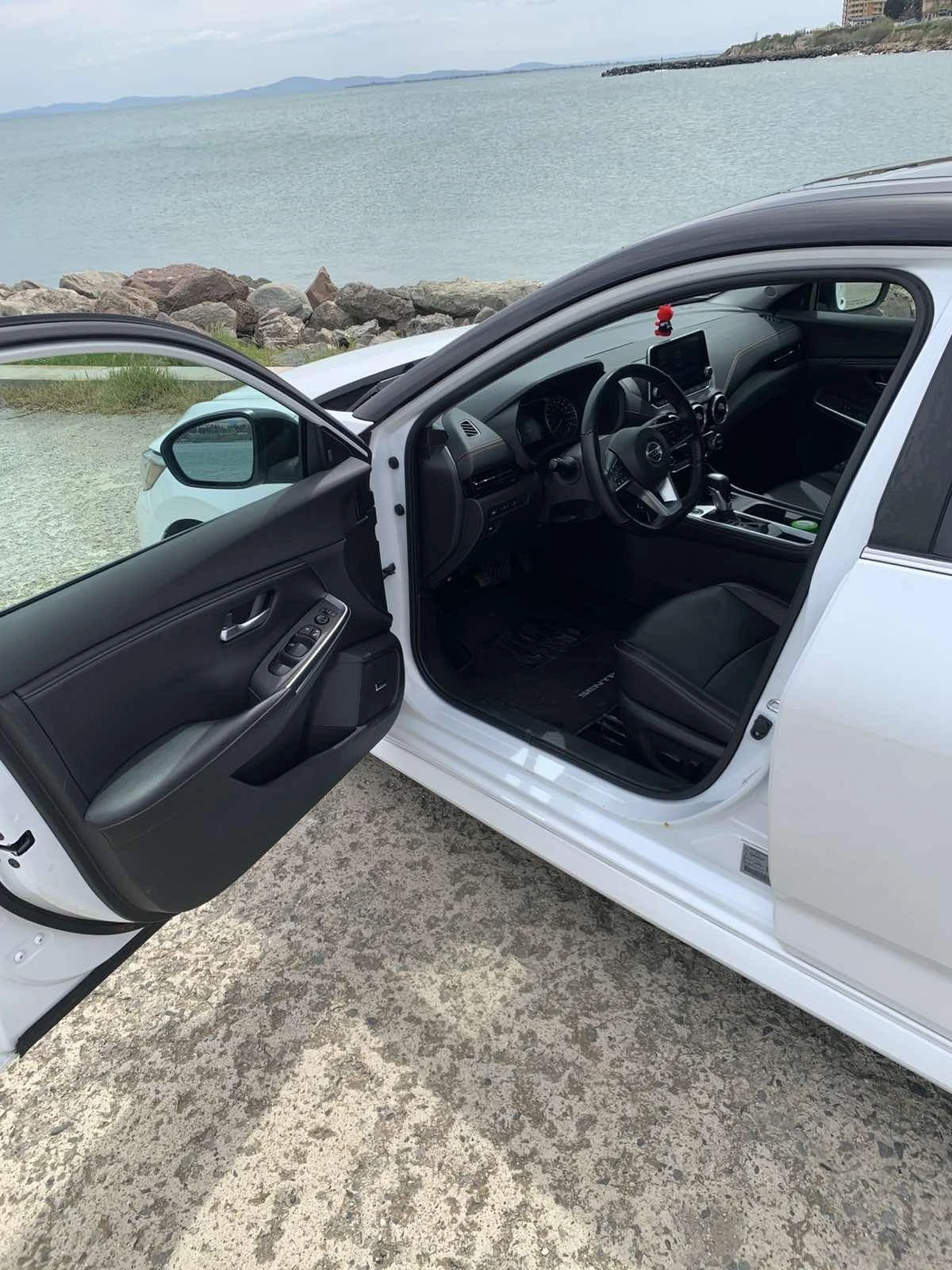 Nissan Sentra, снимка 6 - Автомобили и джипове - 54420338