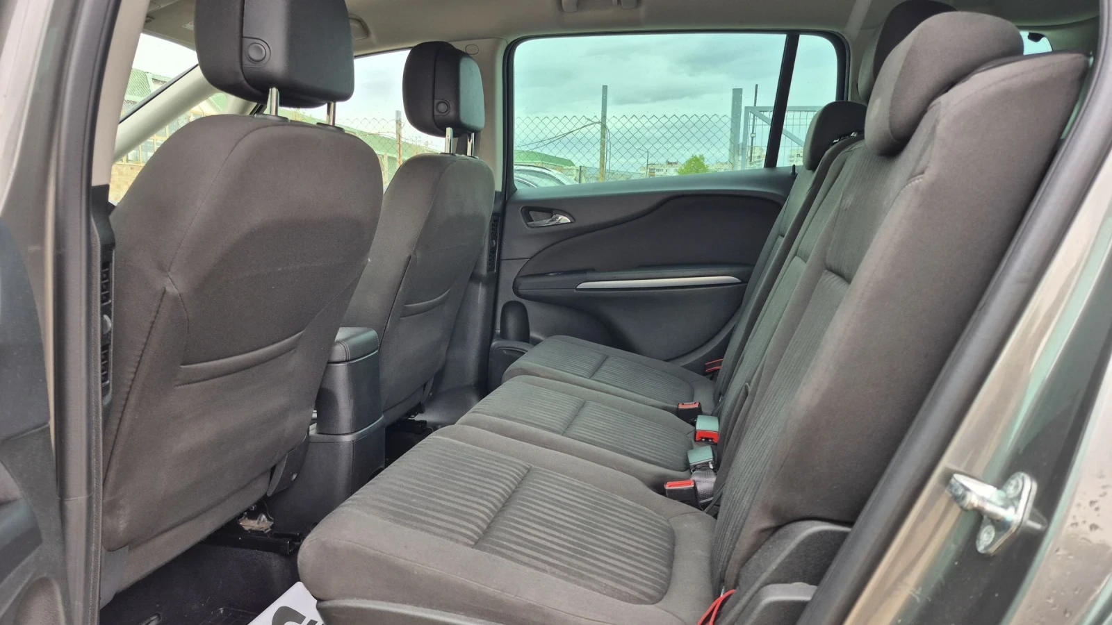 Opel Zafira 1.4i Turbo* 7местен* FACELIFT * 2017 * Бартер, снимка 10 - Автомобили и джипове - 54454298