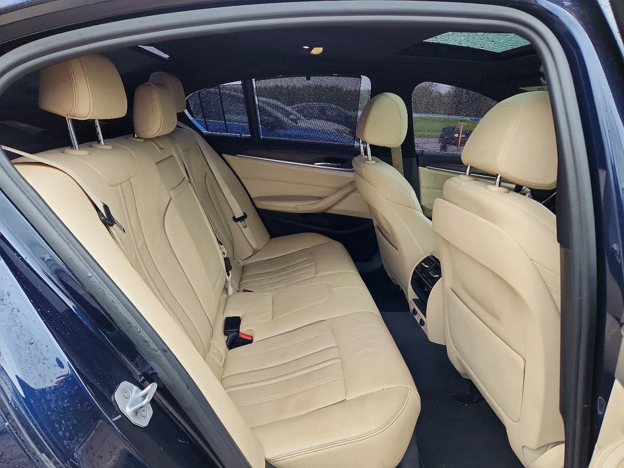 BMW 530 2.0l, снимка 10 - Автомобили и джипове - 54725917