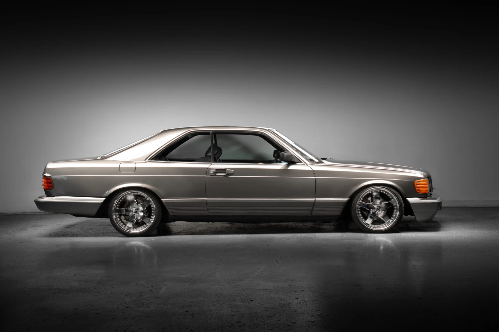 Mercedes-Benz 126 500 SEC, снимка 4 - Автомобили и джипове - 55085483