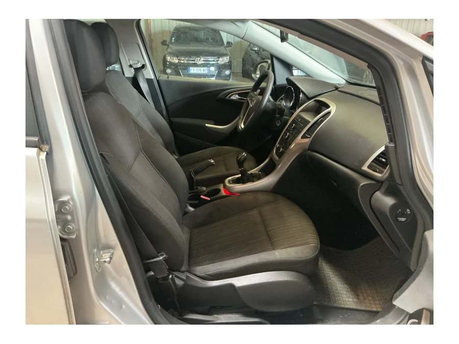 Opel Astra Astra 1.7 CDTI Enjoy, снимка 3 - Автомобили и джипове - 55366782