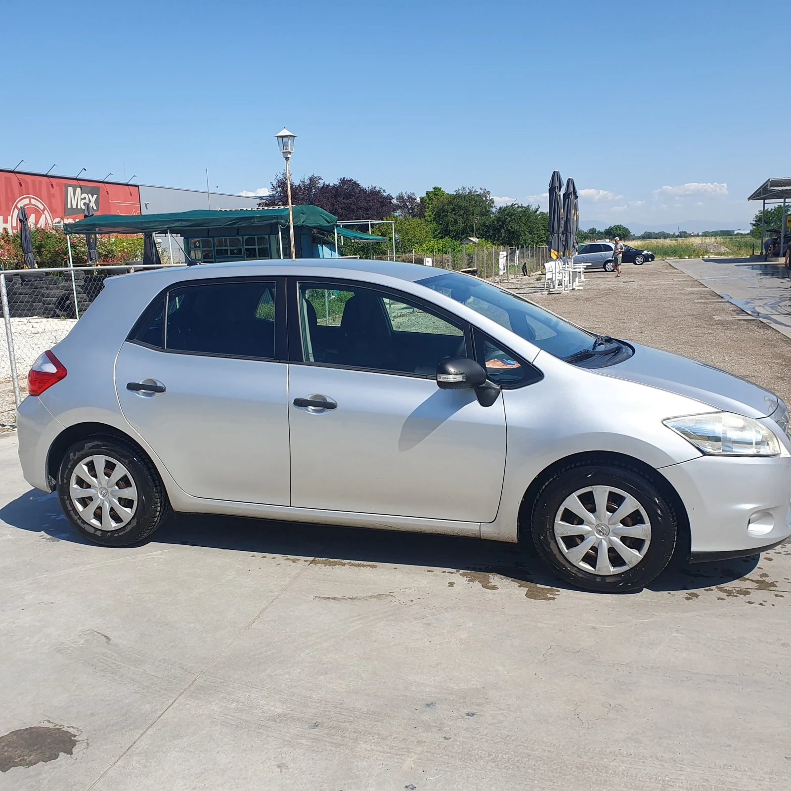 Toyota Auris 1.33 VVT-i, снимка 2 - Автомобили и джипове - 55533088
