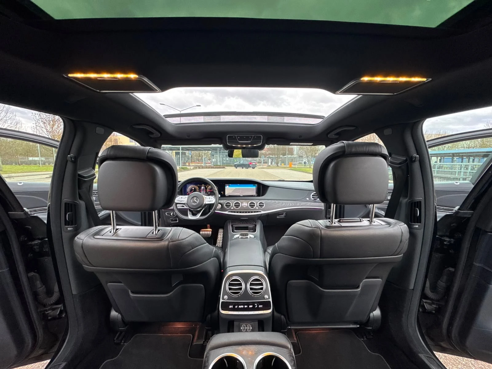 Mercedes-Benz S 350 D = LONG = AMG = ОЧАКВАН ВНОС = ЛИЗИНГ, снимка 14 - Автомобили и джипове - 55592303