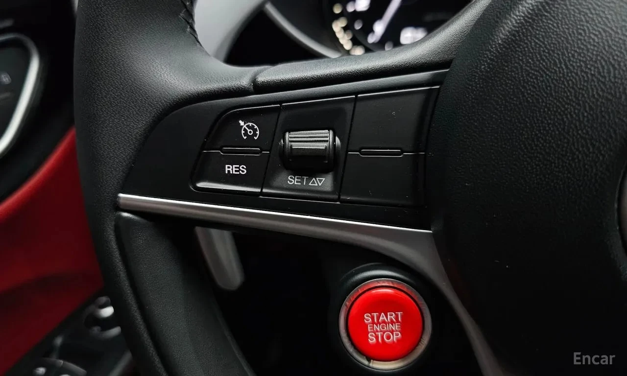 Alfa Romeo Giulia * 2.0 * ЦЕНА ДО БГ, снимка 16 - Автомобили и джипове - 55875592