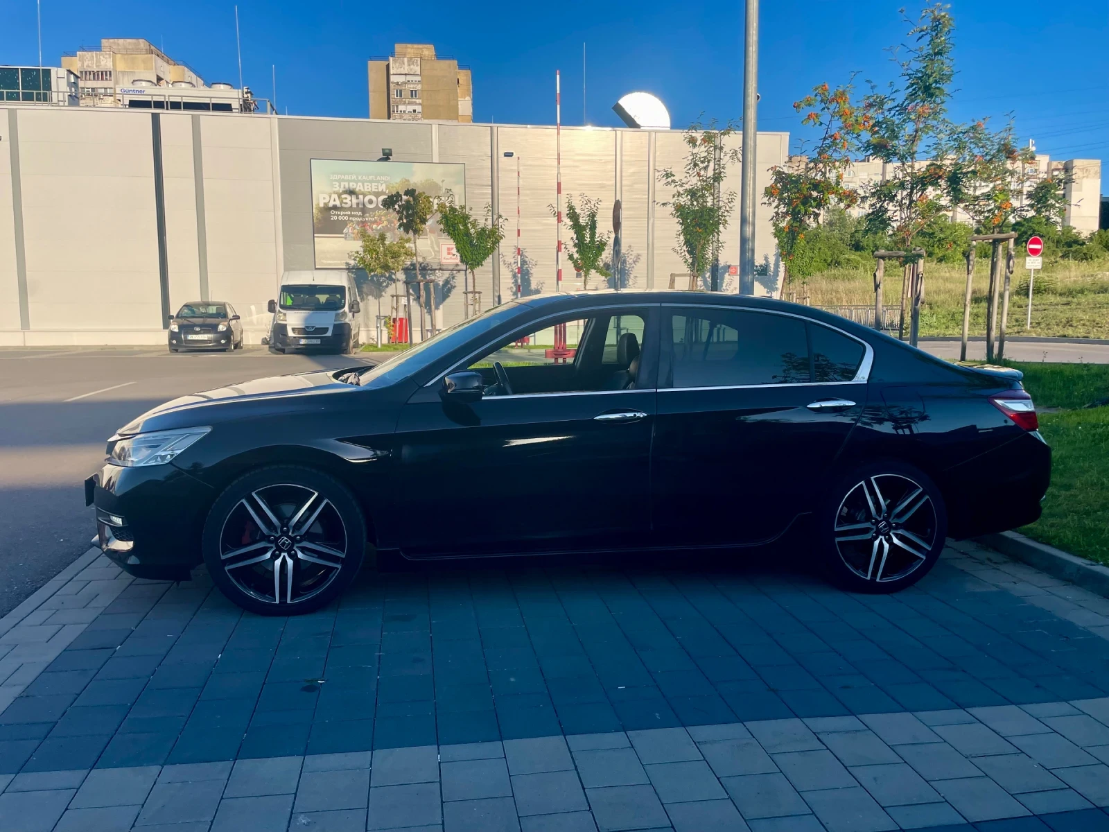 Honda Accord, снимка 4 - Автомобили и джипове - 56024389
