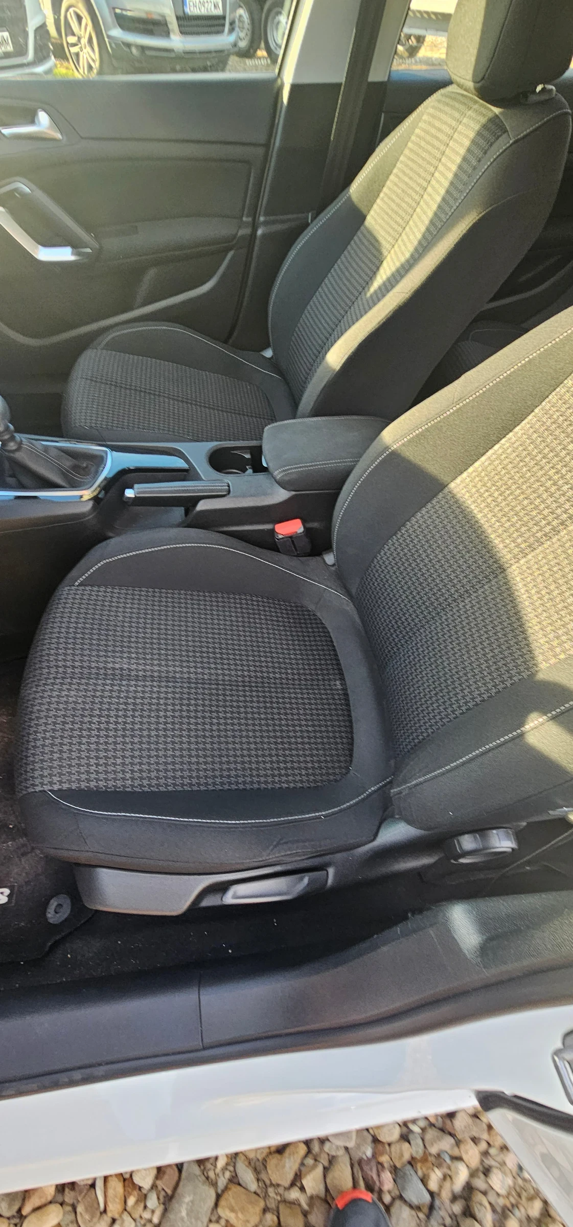 Peugeot 308 1.5HDI 102Ks 06/2019г, снимка 15 - Автомобили и джипове - 56074799