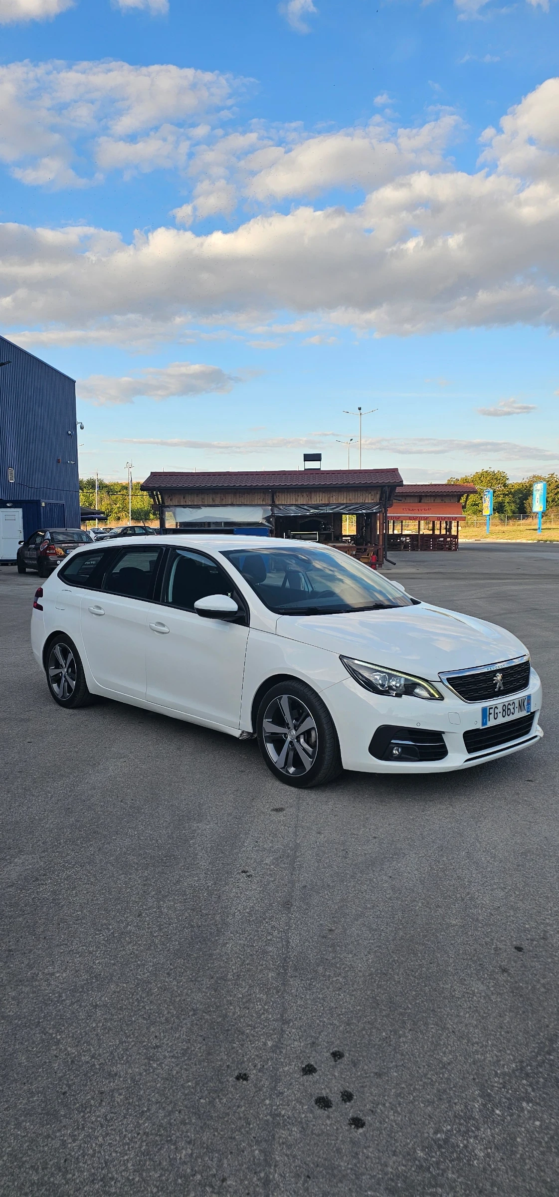 Peugeot 308 1.5HDI 102Ks 06/2019г, снимка 8 - Автомобили и джипове - 56074799