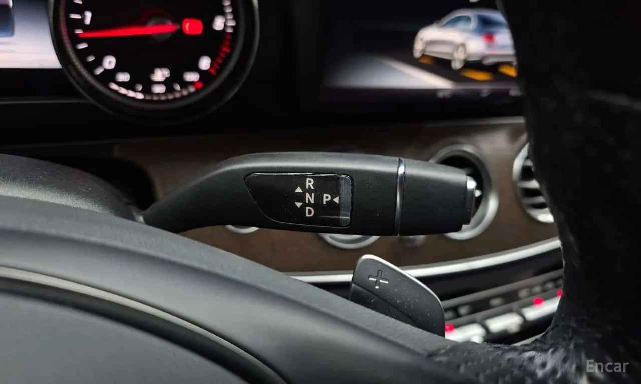 Mercedes-Benz E 220 d 4MATIC Exclusive * ����������*  | Mobile.bg � ����������� 9