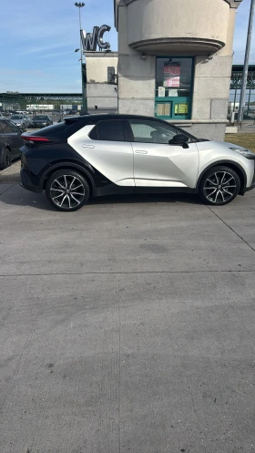 ����� �� �������� �� Toyota C-HR 2.0 HEV GR SPORT 4X4 PREMIERE ������� � ��������