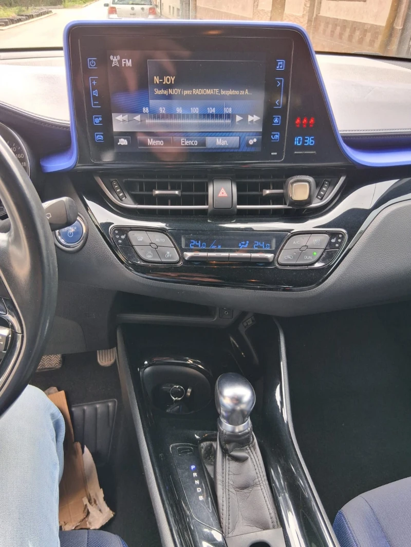 Toyota C-HR 1.8 Hybrid, снимка 14 - Автомобили и джипове - 49999586