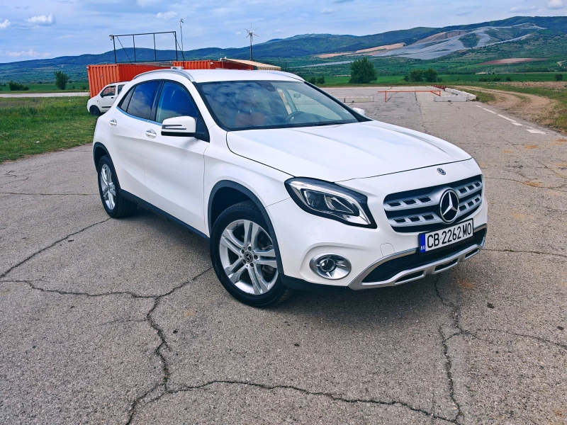 Mercedes-Benz GLA 250 Само на 25 Хил. Км. 