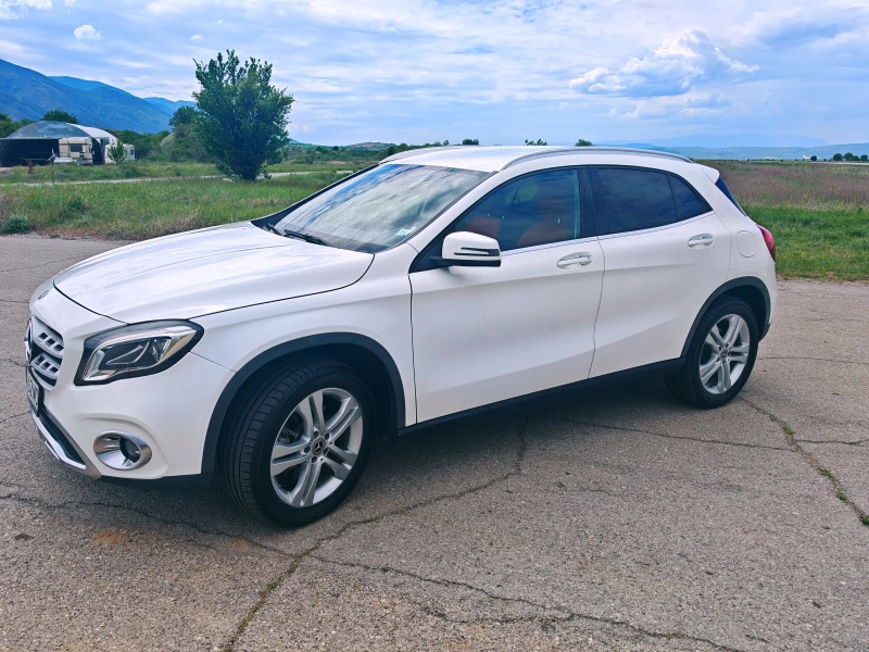 Mercedes-Benz GLA 250 Само на 25 Хил. Км. , снимка 3 - Автомобили и джипове - 52149250