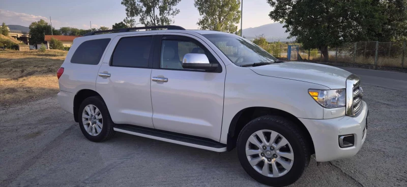 Toyota Sequoia 5.7 v8 iforce Platinum, снимка 2 - Автомобили и джипове - 51388723