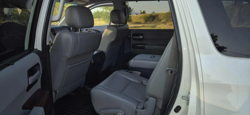 Toyota Sequoia 5.7 v8 iforce Platinum, снимка 6 - Автомобили и джипове - 51388723