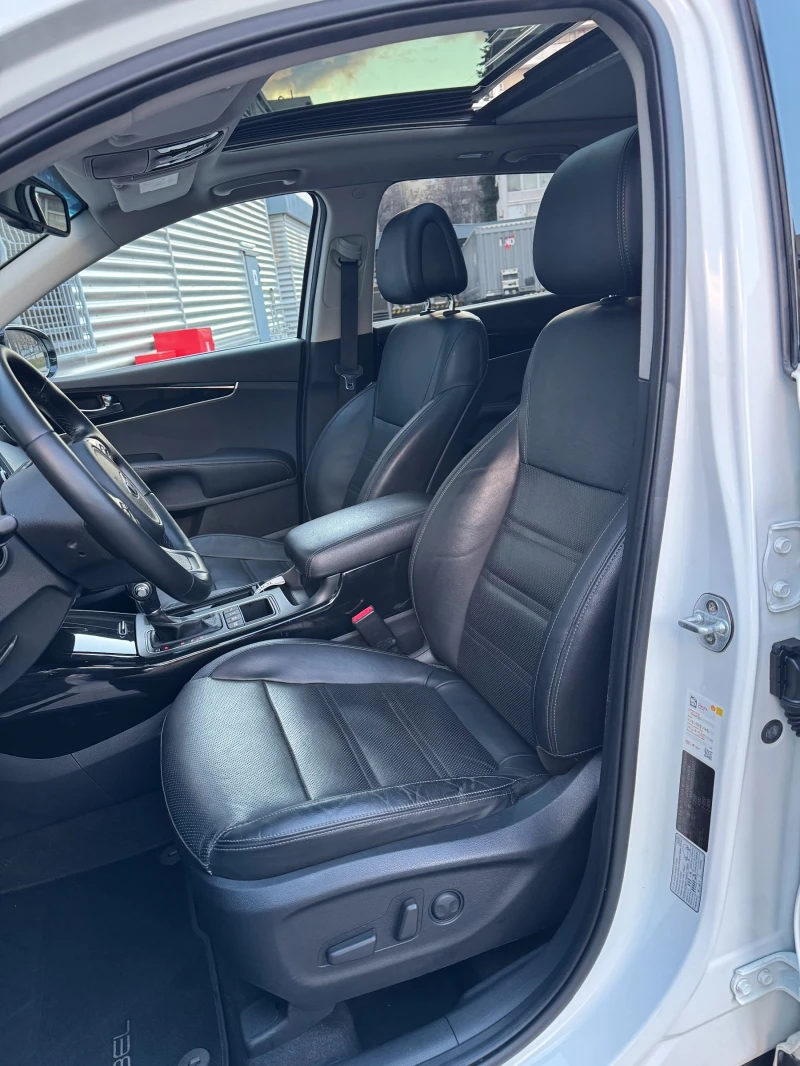 Kia Sorento 2.2CRDI FACE::REBEL::4WD, снимка 8 - Автомобили и джипове - 53036090
