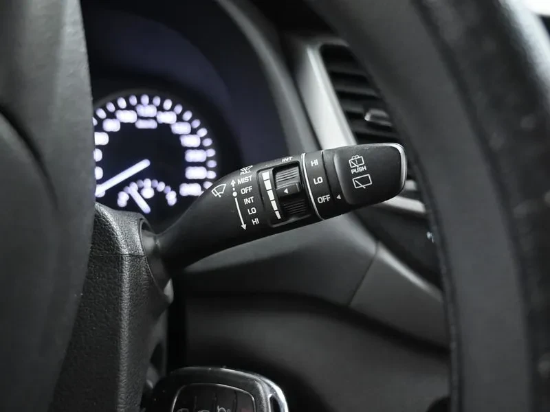 Hyundai Tucson 2.0 CRDi, снимка 16 - Автомобили и джипове - 54258390