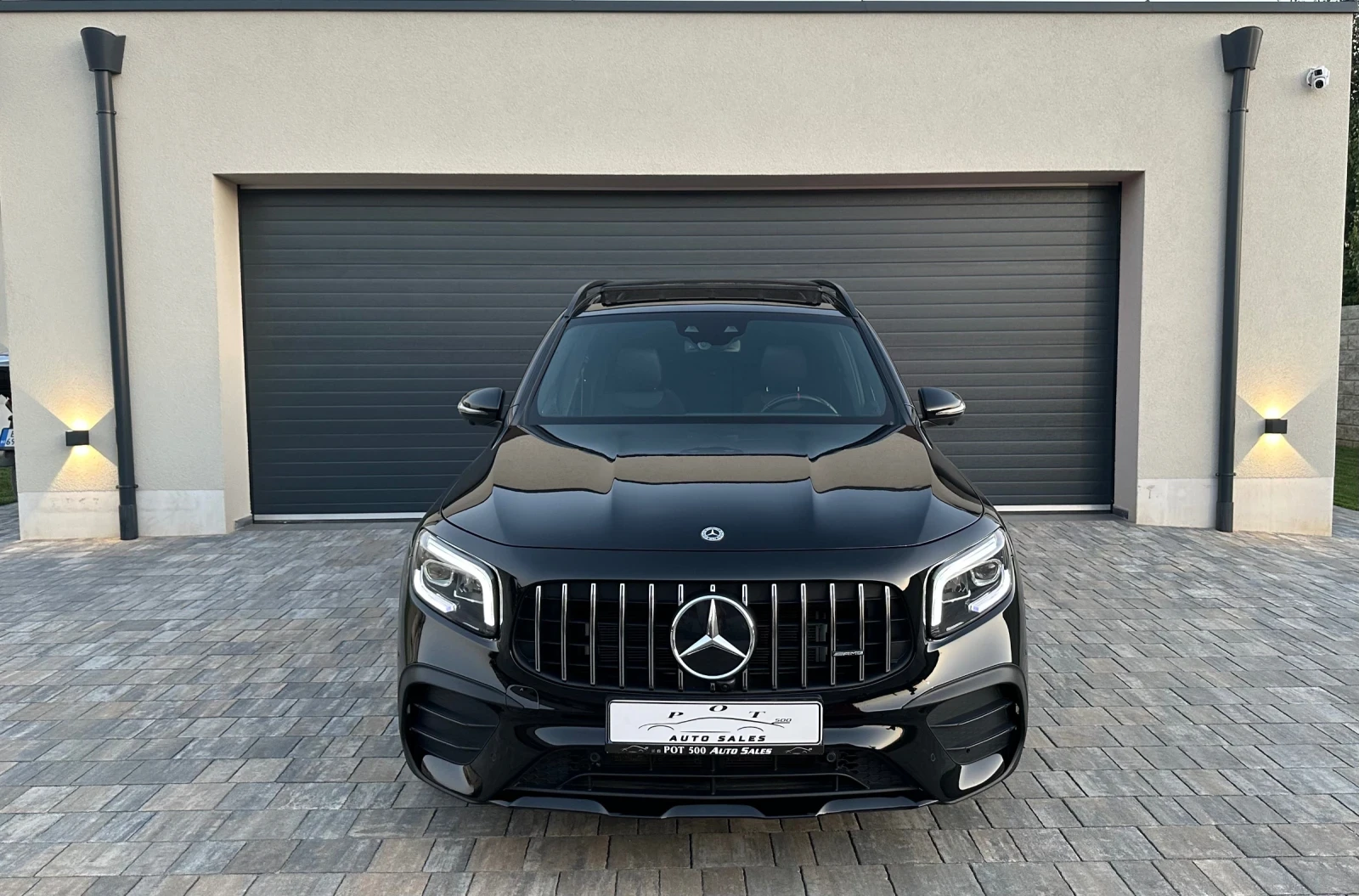 Mercedes-Benz GLB 35AMG , снимка 1