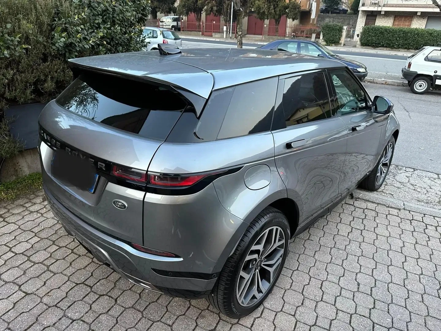 Land Rover Evoque II 2.0 Td4 Mild Hybrid AWD Dynamic - изображение 2