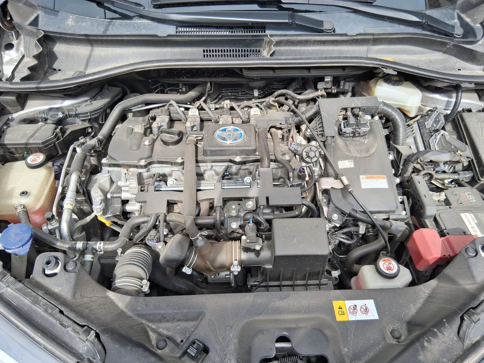 Toyota C-HR 1.8 Hybrid - изображение 10