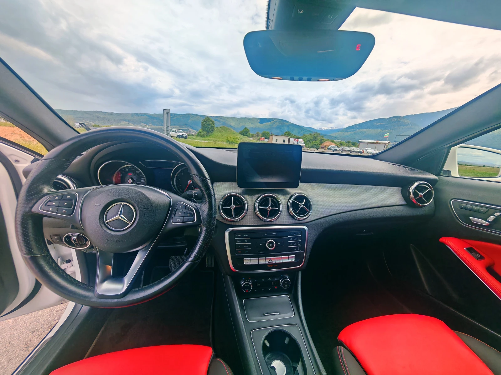 Mercedes-Benz GLA 250  - изображение 6