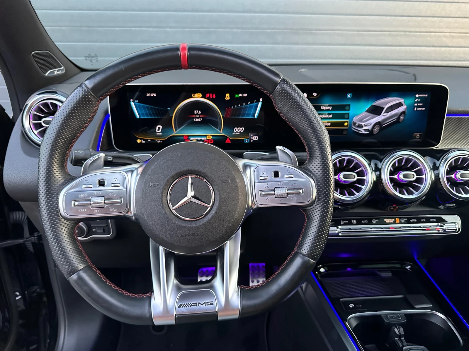 Mercedes-Benz GLB 35AMG  | Mobile.bg — изображение 14