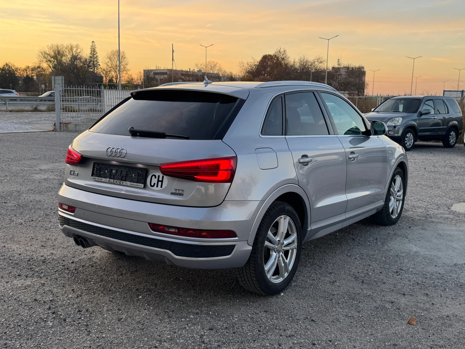Audi Q3 2.0TDI 184. 3x S-line Quattro Swiss Automatic | Mobile.bg   4