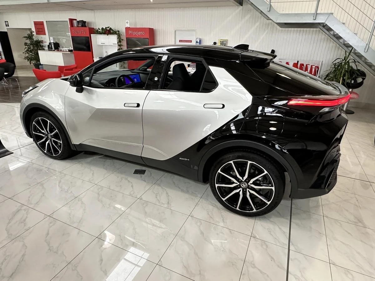 Toyota C-HR 2.0 HEV GR SPORT 4X4 PREMIERE EDITION � �������� | Mobile.bg � ����������� 2