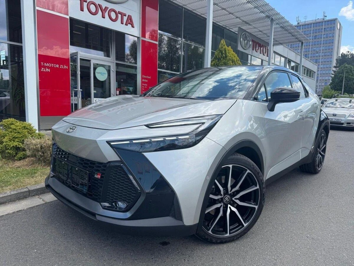 Toyota C-HR 2.0 HEV GR SPORT 4X4 PREMIERE НАЛИЧНА в Гаранция