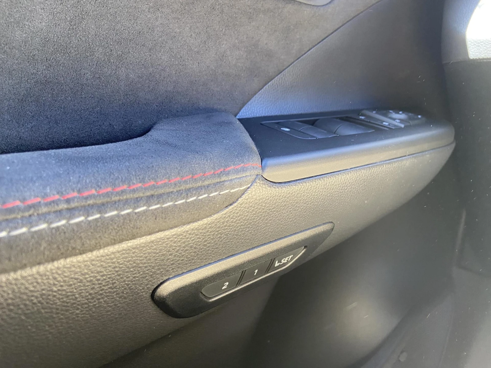Toyota C-HR 2.0 HEV GR SPORT 4X4 PREMIERE EDITION � �������� | Mobile.bg � ����������� 13