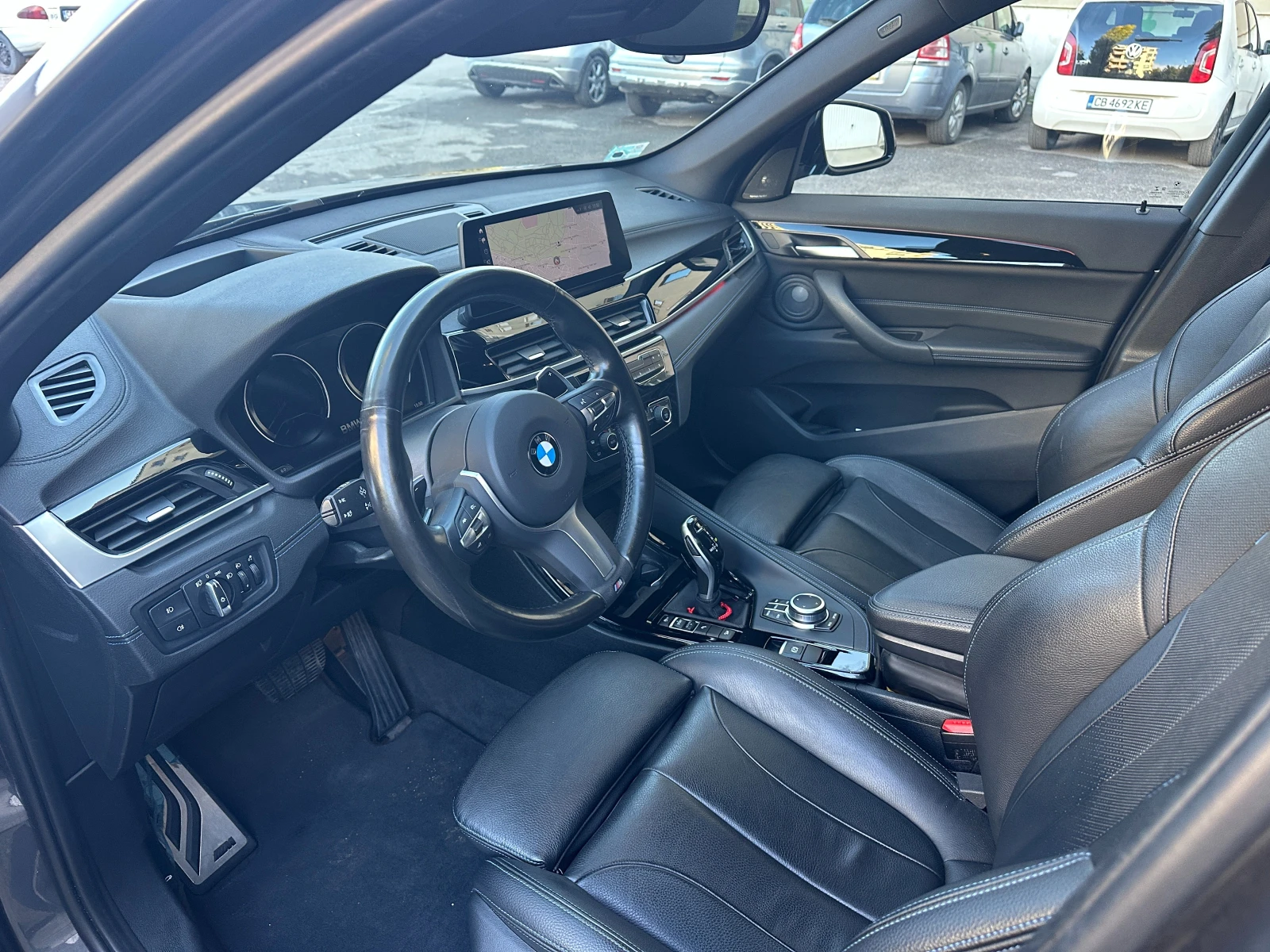 BMW X1 25i xDrive Закупена от М Кар София, снимка 8 - Автомобили и джипове - 54666270