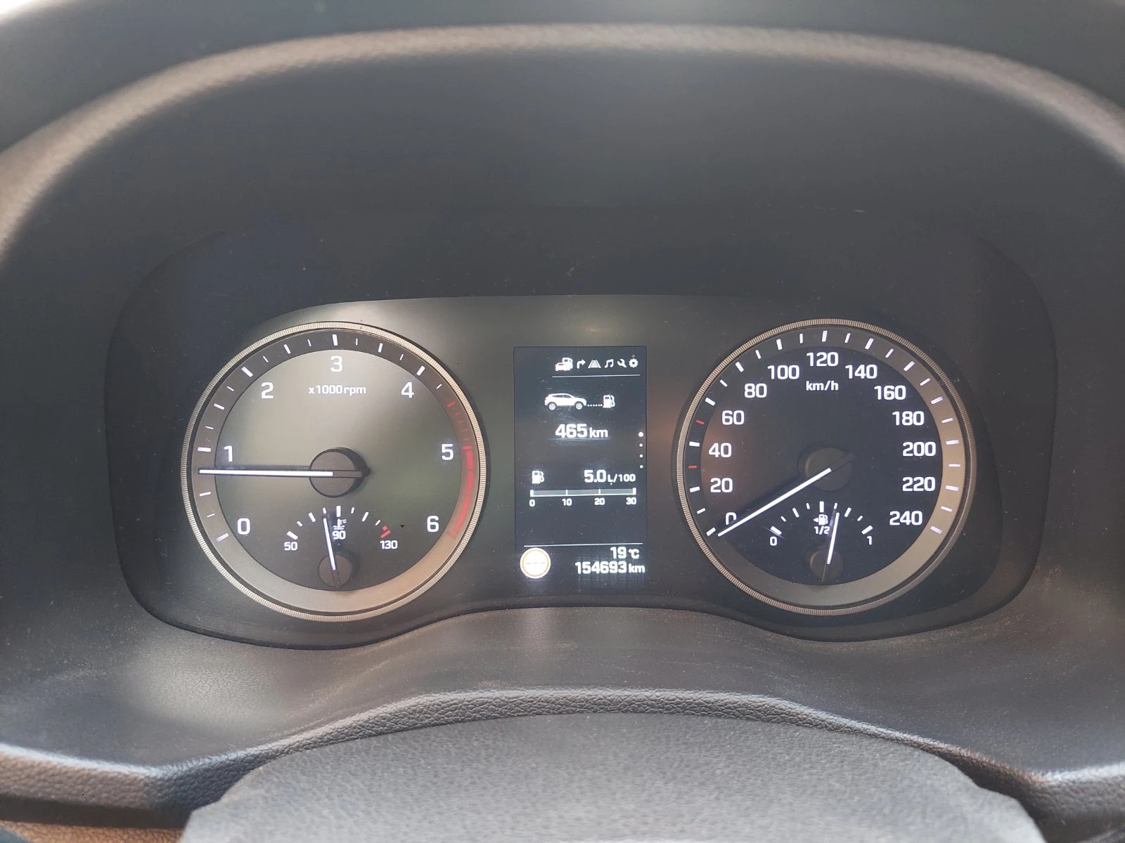 Hyundai Tucson 1.7CRDI * Xpossible * KEYLESS * NAVI * , снимка 11 - Автомобили и джипове - 54797181