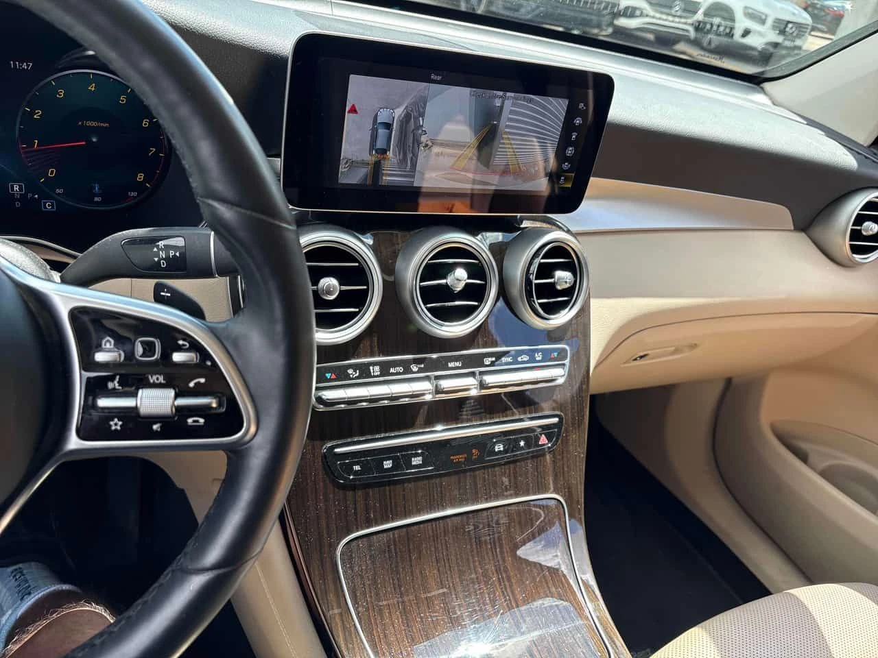 Mercedes-Benz GLC 300 * CARFAX * ОПЦИЯ ЗА ФИНАНСИРАНЕ , снимка 9 - Автомобили и джипове - 55254967