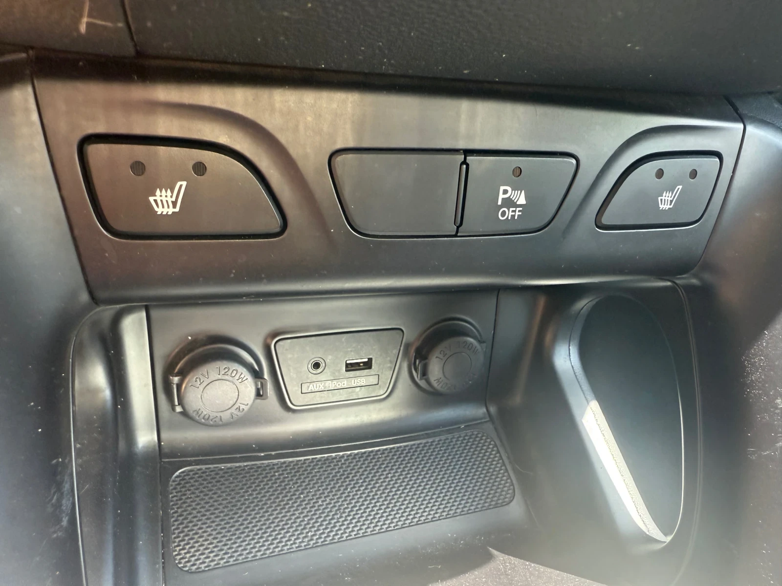 Hyundai IX35 2.0 CRDI* 4x4* , снимка 8 - Автомобили и джипове - 55421018