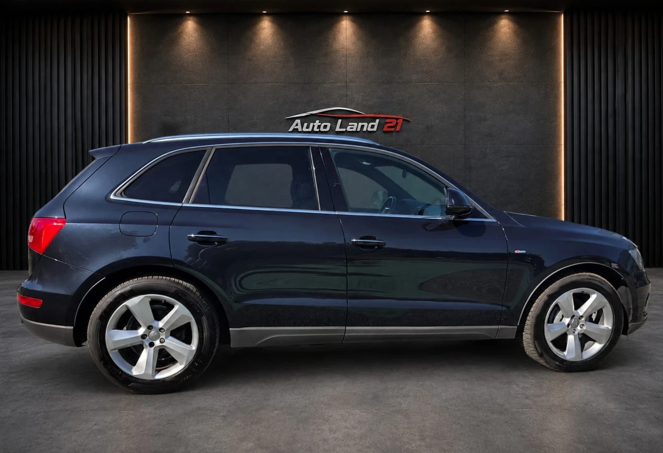 Audi Q5 2.0TDI* 190кс* 3Х S-line* FACE LIFT* 137 000км, снимка 4 - Автомобили и джипове - 55647095