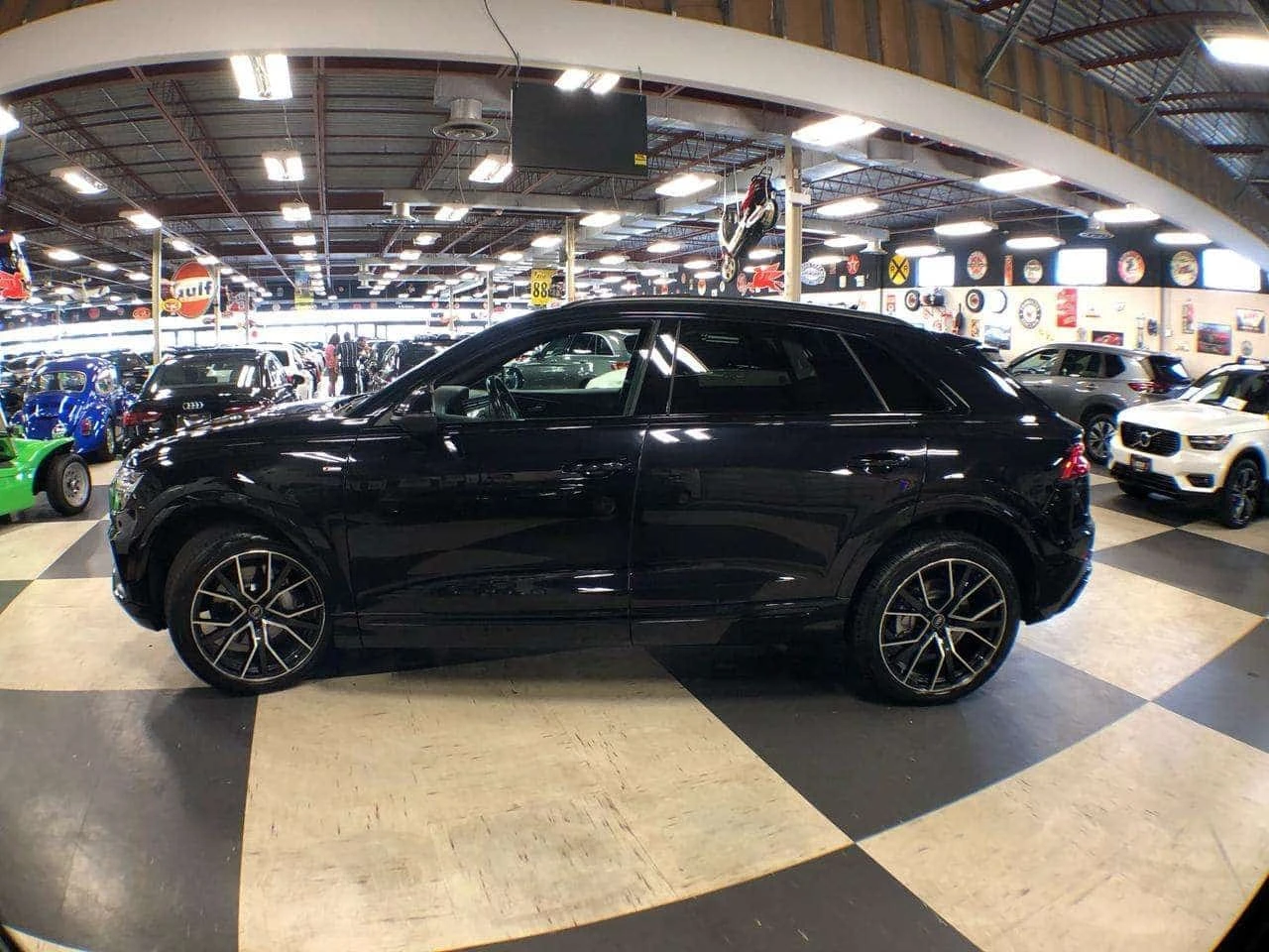Audi Q8 * PROGRESSIV S LINE LEATHER PAN/ROOF NAV B/SPOT CA | Mobile.bg � ����������� 4