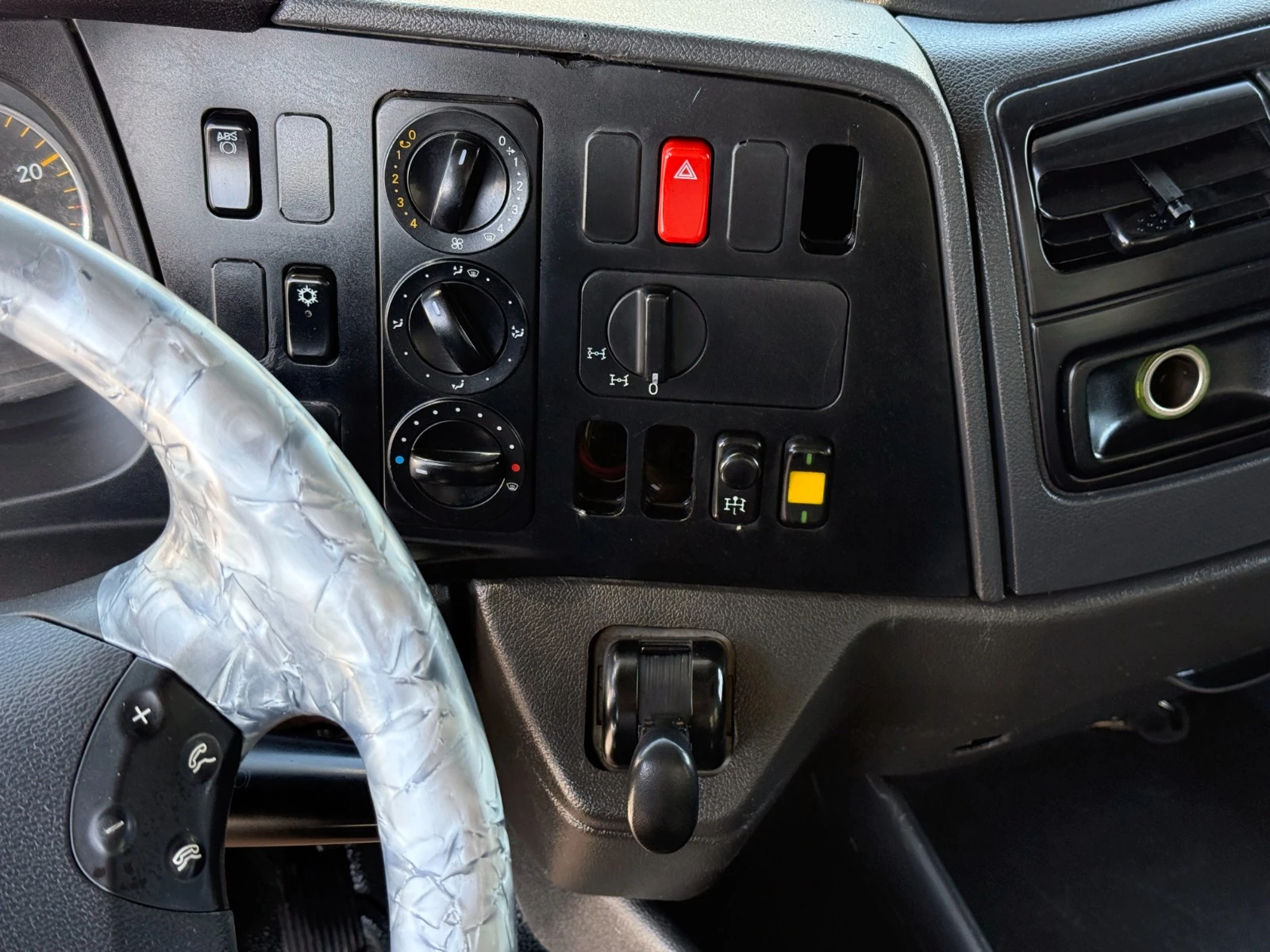 Mercedes-Benz 3340 3340К, снимка 14 - Камиони - 53819563