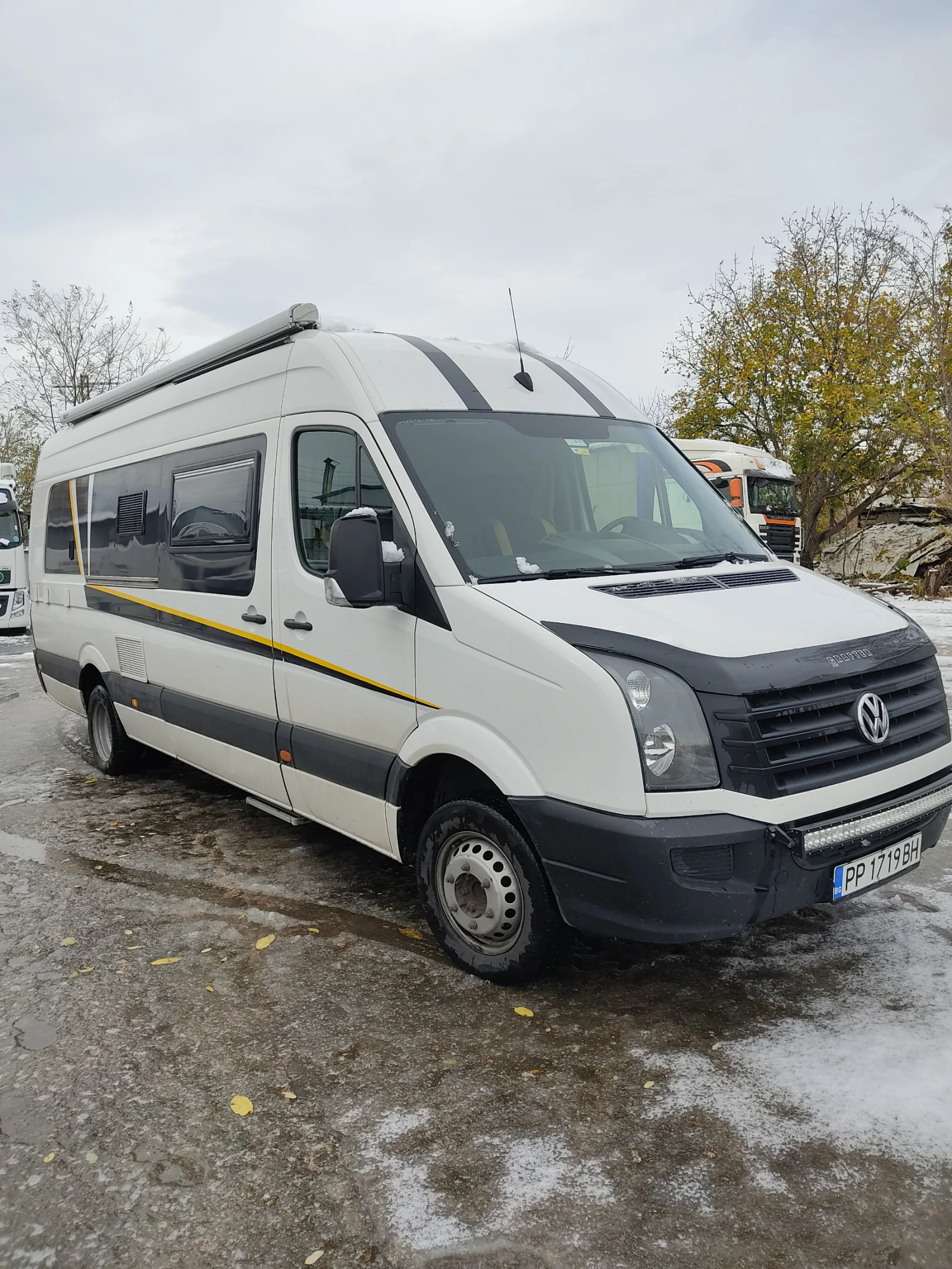 Кемпер VW Crafter, снимка 2 - Каравани и кемпери - 54959717