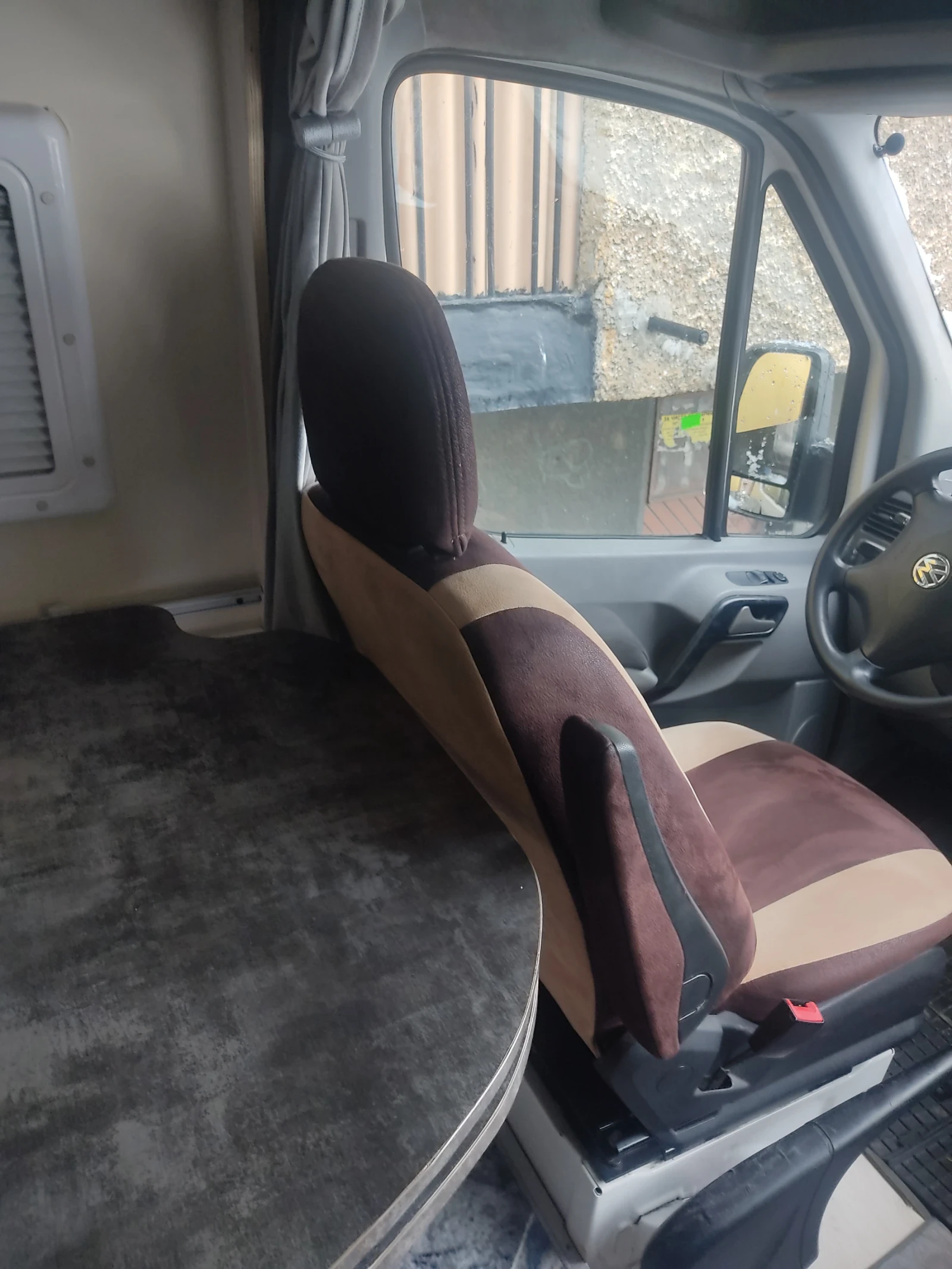 Кемпер VW Crafter, снимка 6 - Каравани и кемпери - 54959717