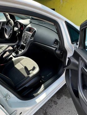Opel Astra NOTCHBACK, снимка 8