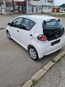 Toyota Aygo 1.0.70.. 5   | Mobile.bg    4