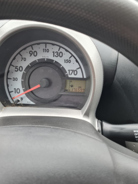 Toyota Aygo 1.0куб.70к.с.Евро 5В Бензин , снимка 9
