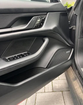 Porsche Taycan 4S Performance Plus - 106998 лв. / 54707.21 € - 22909327 10
