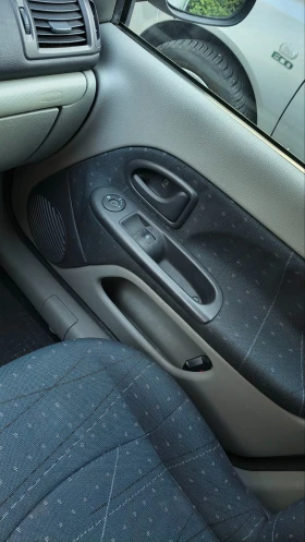 Renault Clio - 1200 € / 2347.00 лв. - 38704812 5