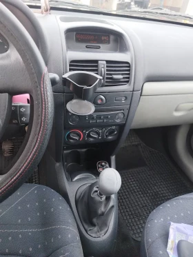 Renault Clio - 1200 € / 2347.00 лв. - 38704812 7