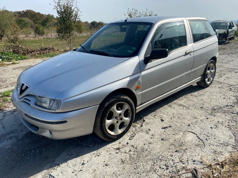 Alfa Romeo 145 1.4 twinspark, снимка 2 - Автомобили и джипове - 38474678